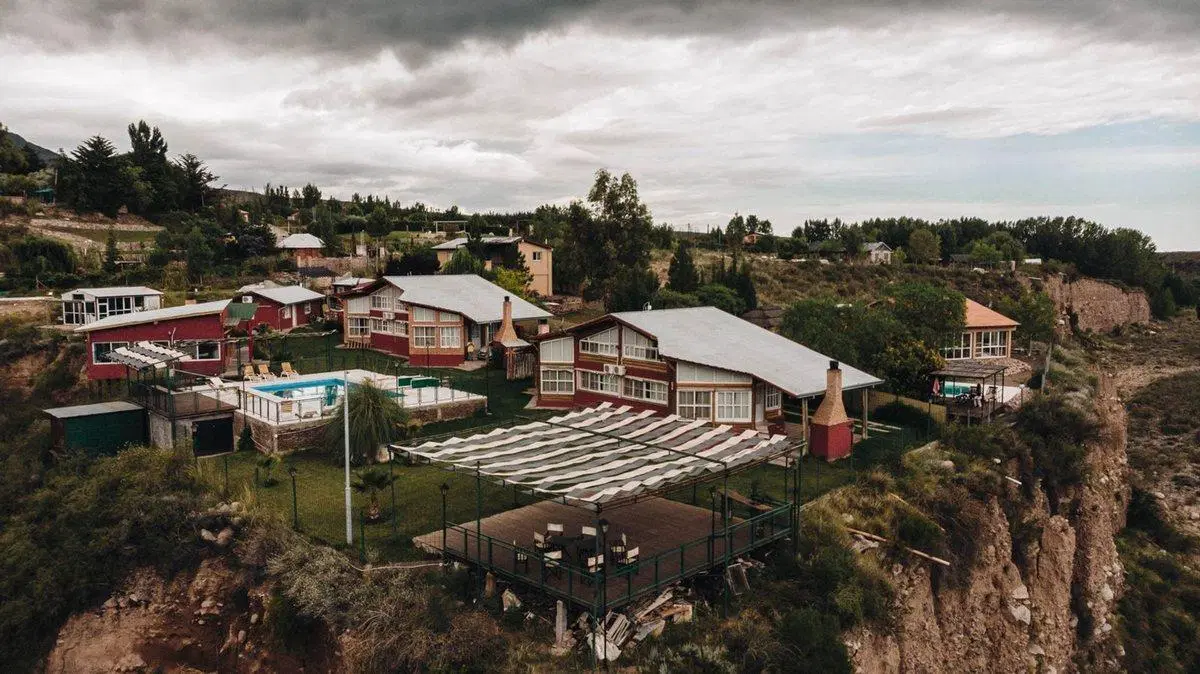VENTA COMPLEJO DE CABAÑANAS 3