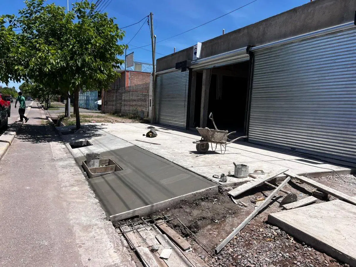 LOCAL COMERCIAL EN ALQUILER CALLE URQUIZA MAIPU 2