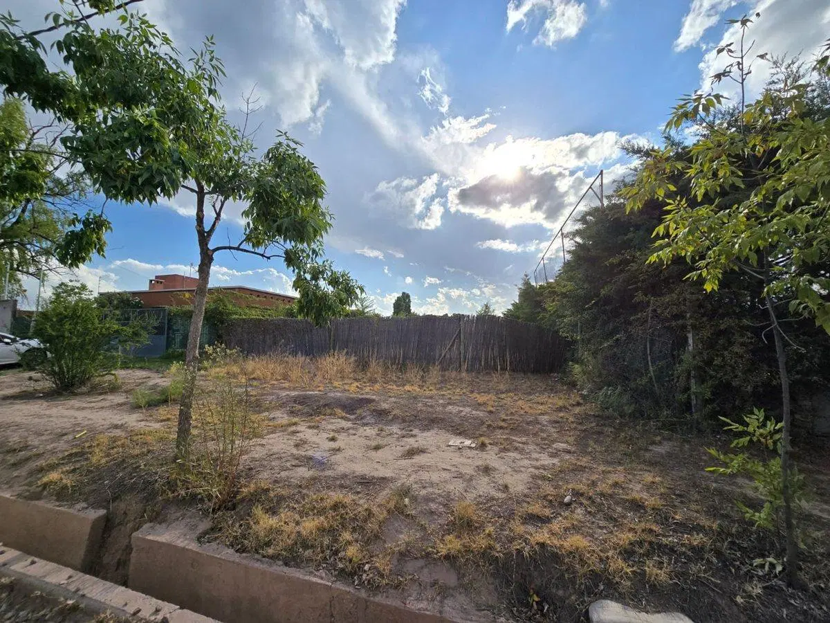 LOTE EN VENTA CHACRAS DE CORIA, LOS PERALITOS 4
