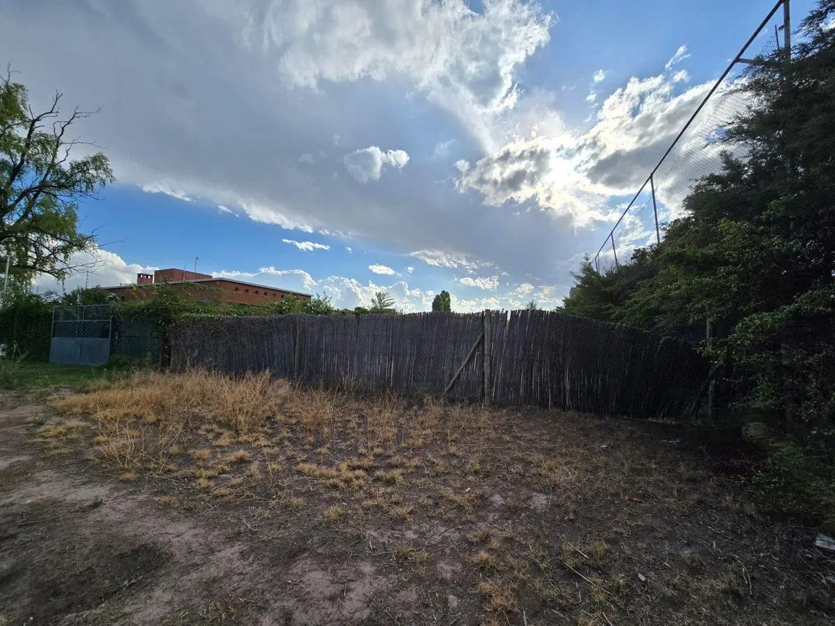 LOTE EN VENTA CHACRAS DE CORIA, LOS PERALITOS 2
