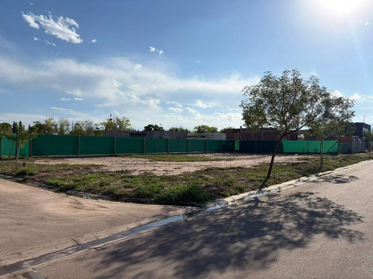 LOTE ESQUINA ACACIAS DE TERRADA, LUJÁN, MENDOZA. 5