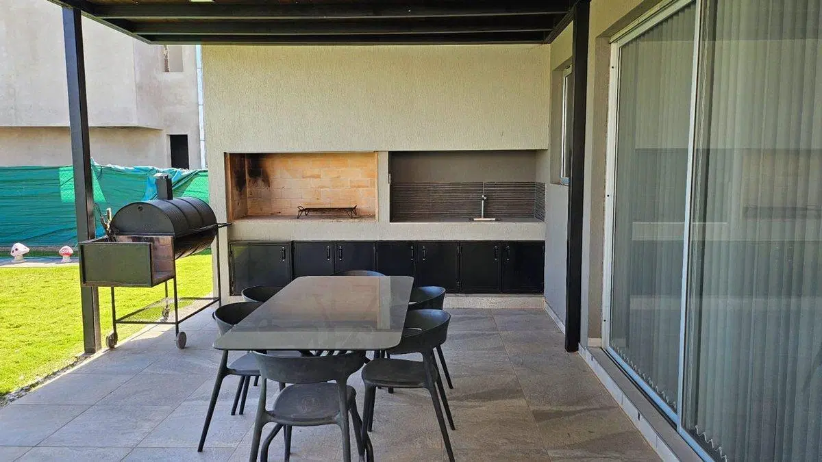 ALQUILER CASA AMOBLADA ALMA GARDENIA 3 HAB PILETA 4