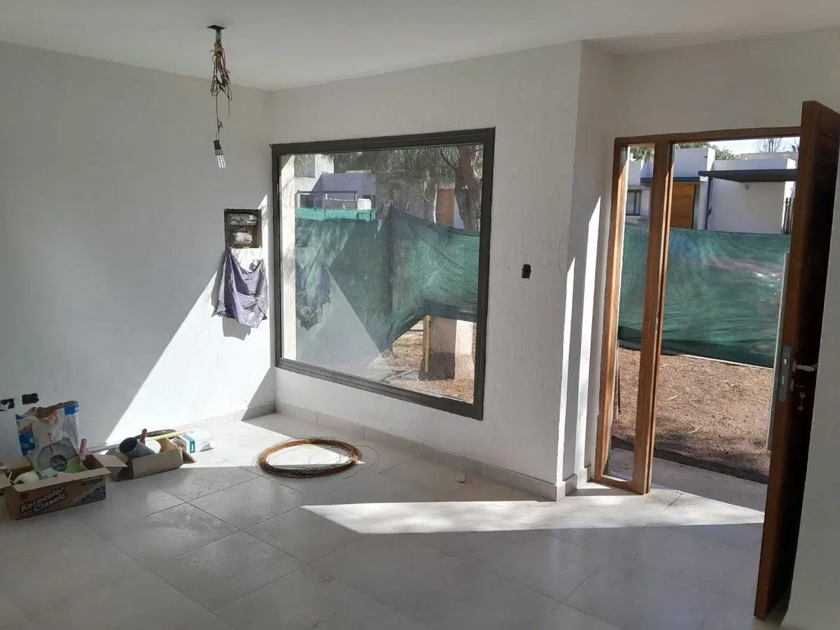 Venta casa a estrenar,   barrio  Lar de Drummond 4