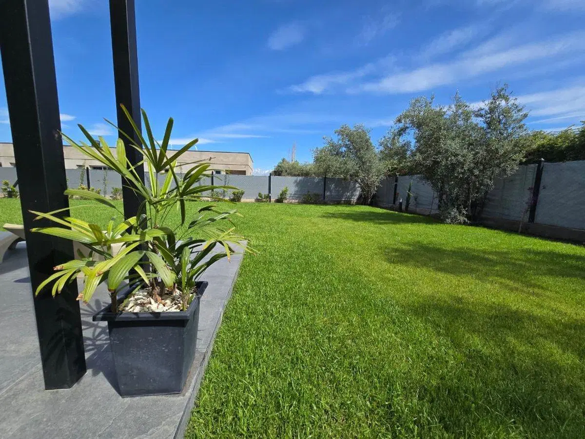 Venta Moderna Casa en La Vacherie, Mendoza 2