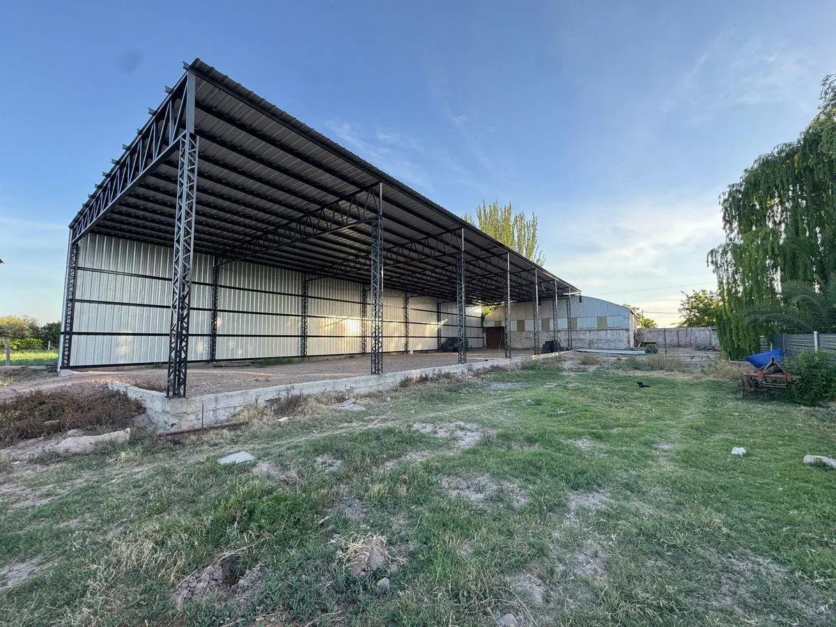 Galpones en venta con casa reciclada, Maipú 2