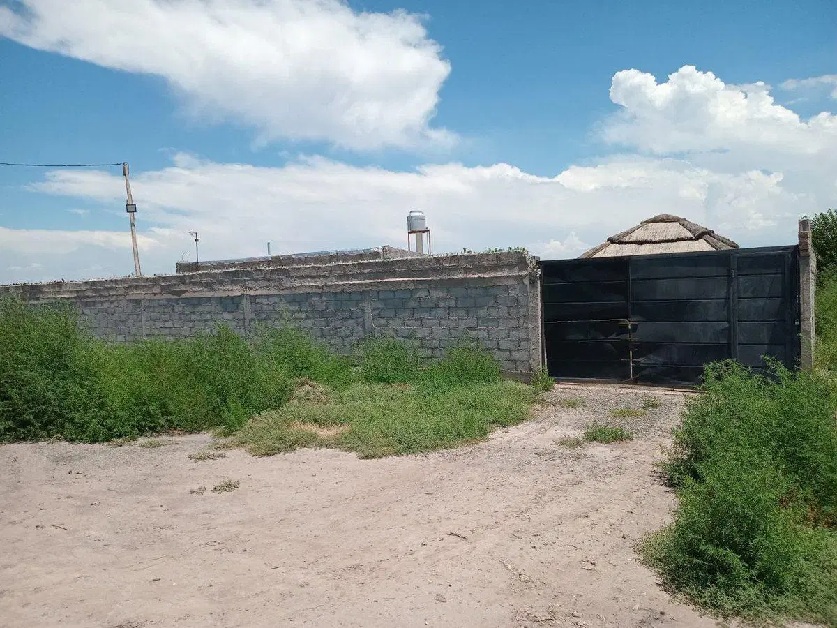 Casa en venta Bº Los Girasoles C. Segovia Gllén 5