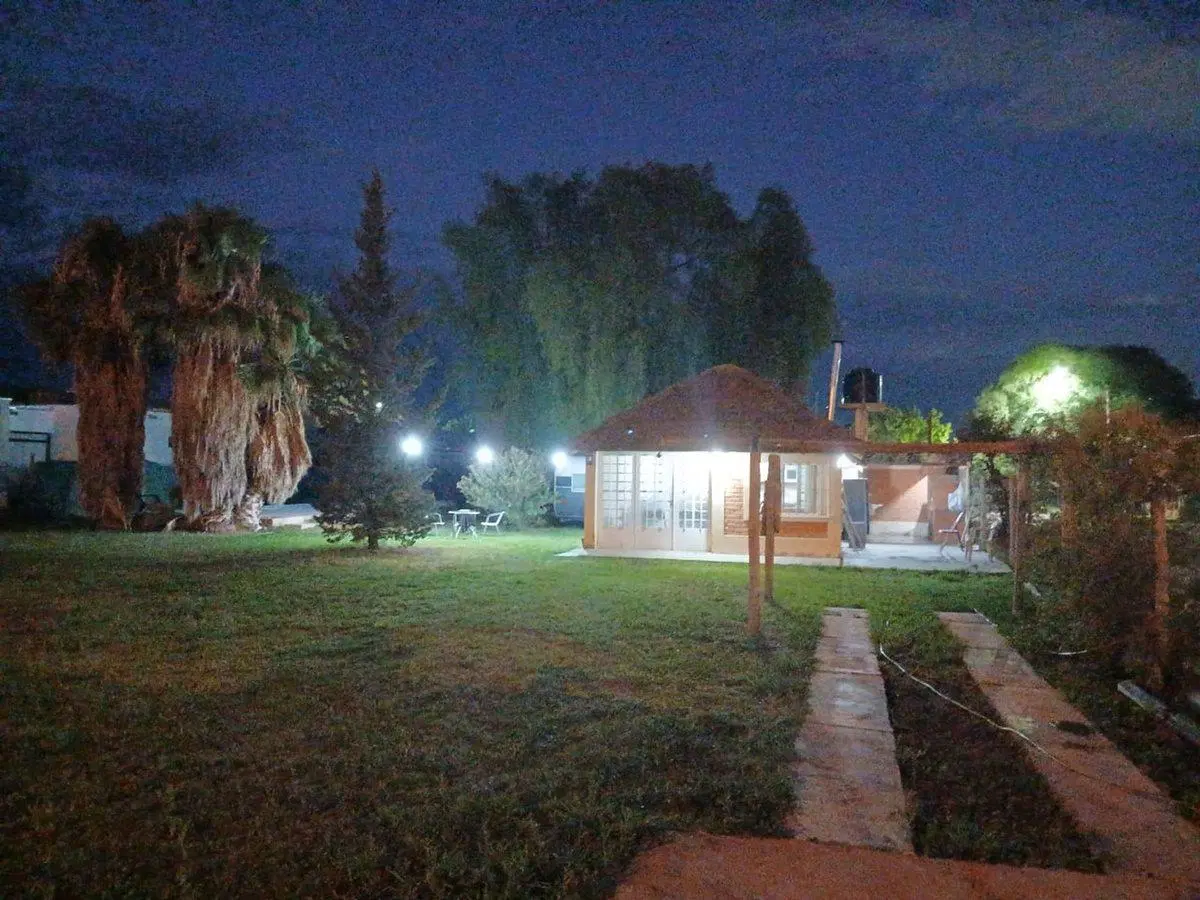VENTA CASA CON PILETA SEMI PRIVADO VISTALBA MDZ 4