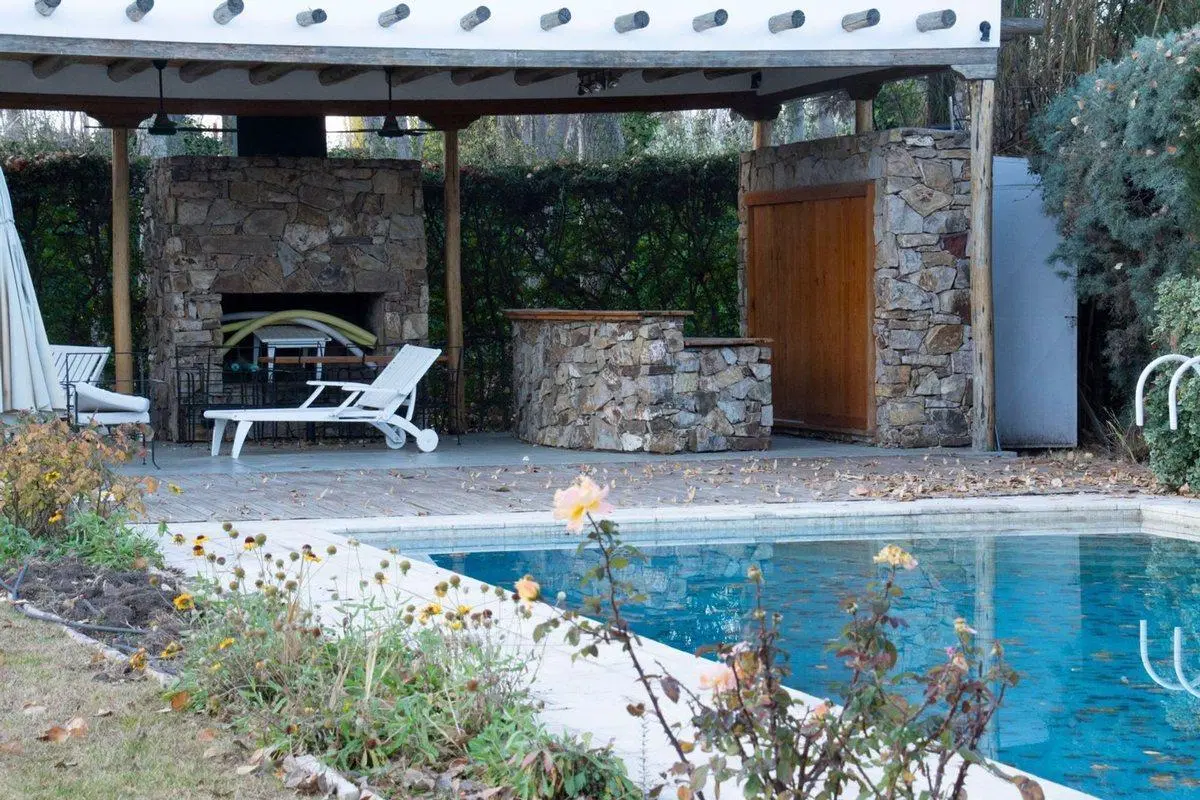 VENTA-CASA BARRIO LA CAPILLA-VISTALBA-MENDOZA 2