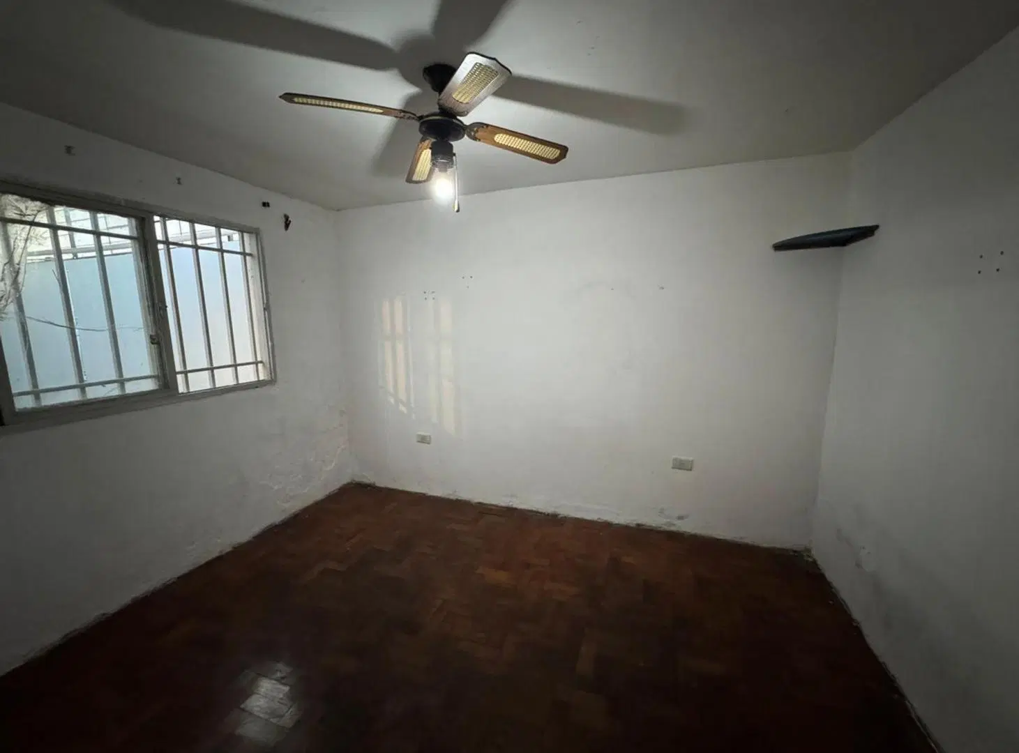Casa en Venta 3 dormitorios con patio y cochera 3
