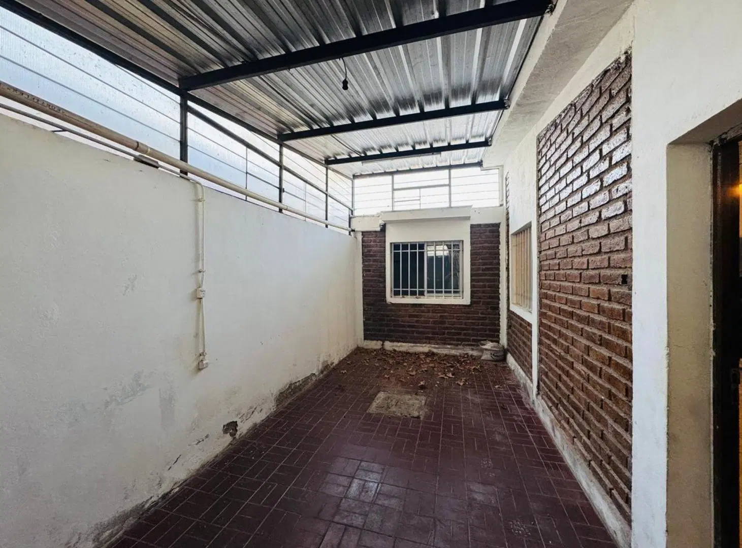 Casa en Venta 3 dormitorios con patio y cochera 4