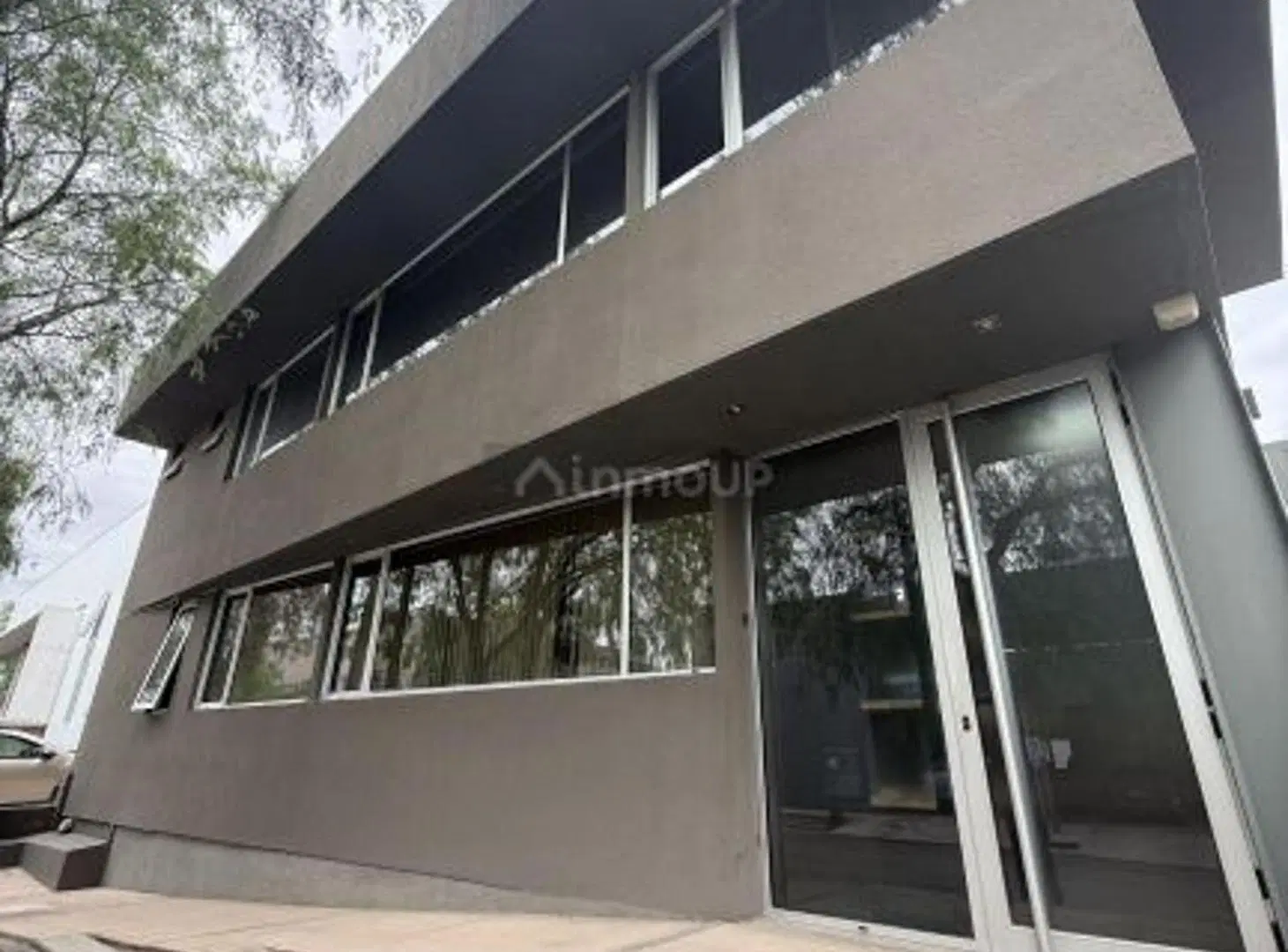 ALQUILER GALPÓN Y OFICINAS EN PARQUE INDUSTRIAL 5