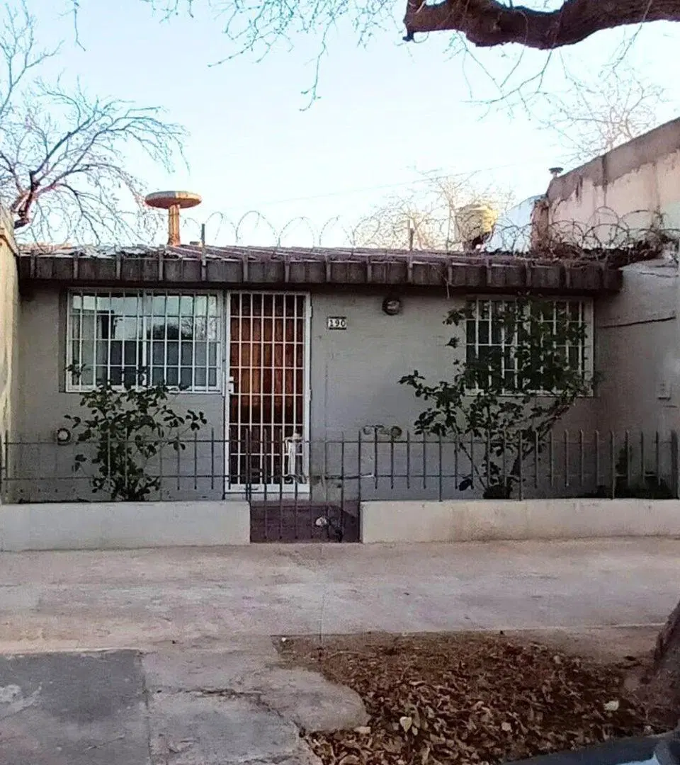 VENTA CASA EN LA SEXTA SECCION 1 DORM. 3