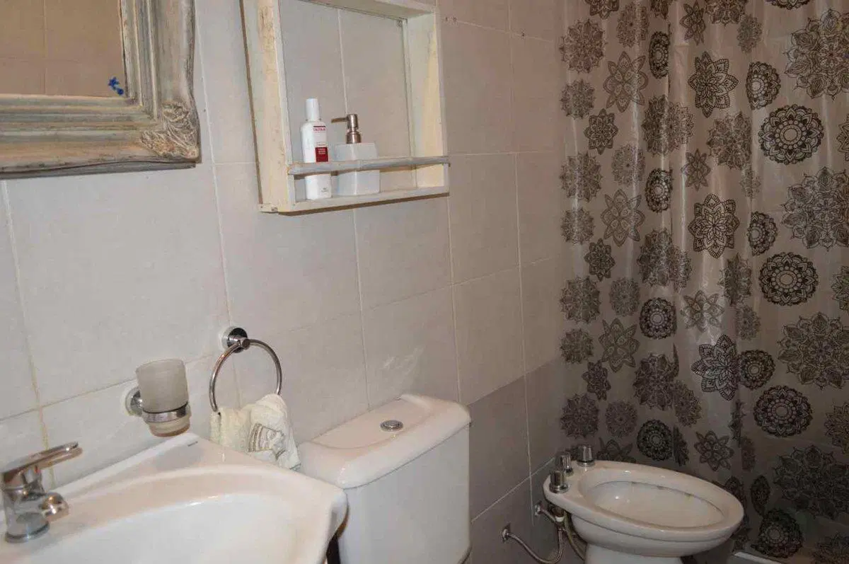 VENTA CASA EN LA SEXTA SECCION 1 DORM. 2