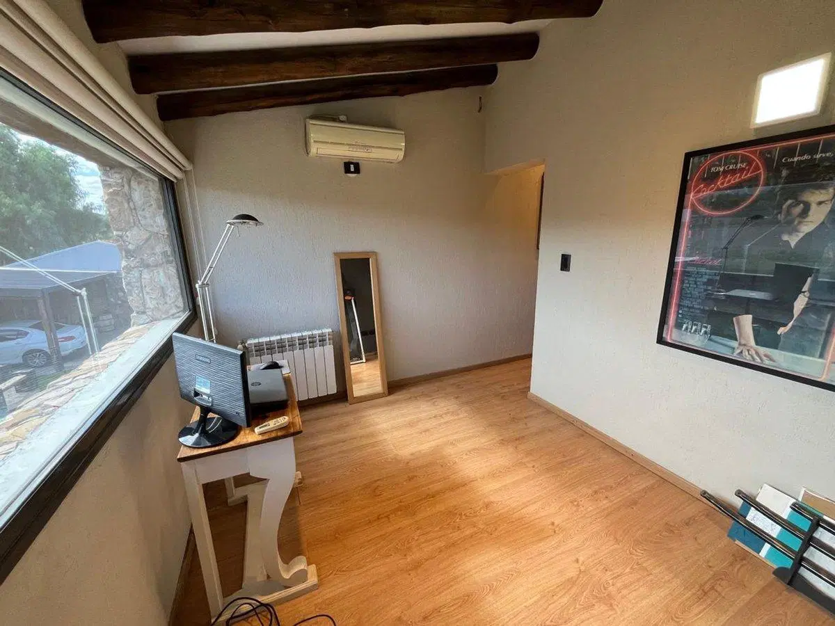 Casa en venta El Challao zona Dalvian Alta Mendoza 4