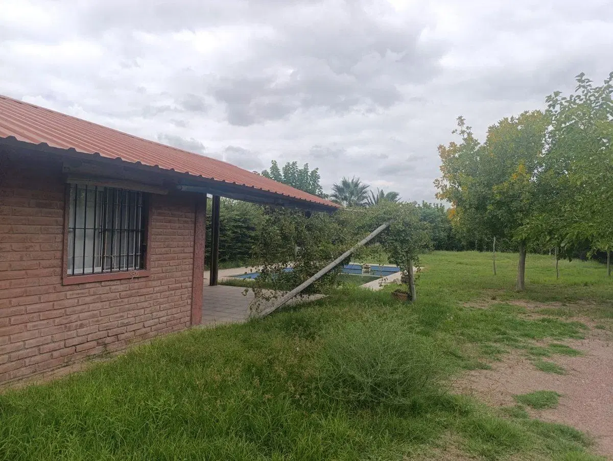Venta Quincho con Pileta en Las Heras 5