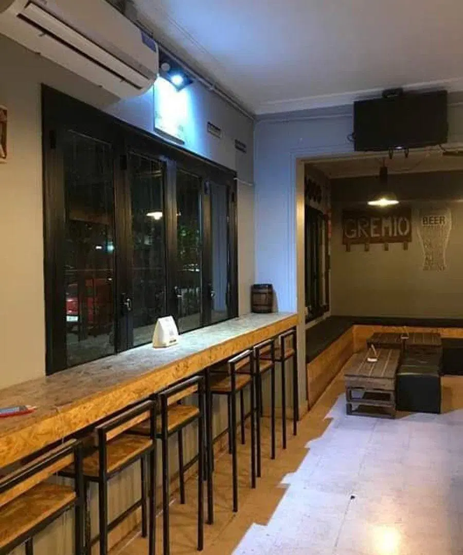 VENTA CASA Y 2 LOCALES COMERCIALES EN GODOY CRUZ 5
