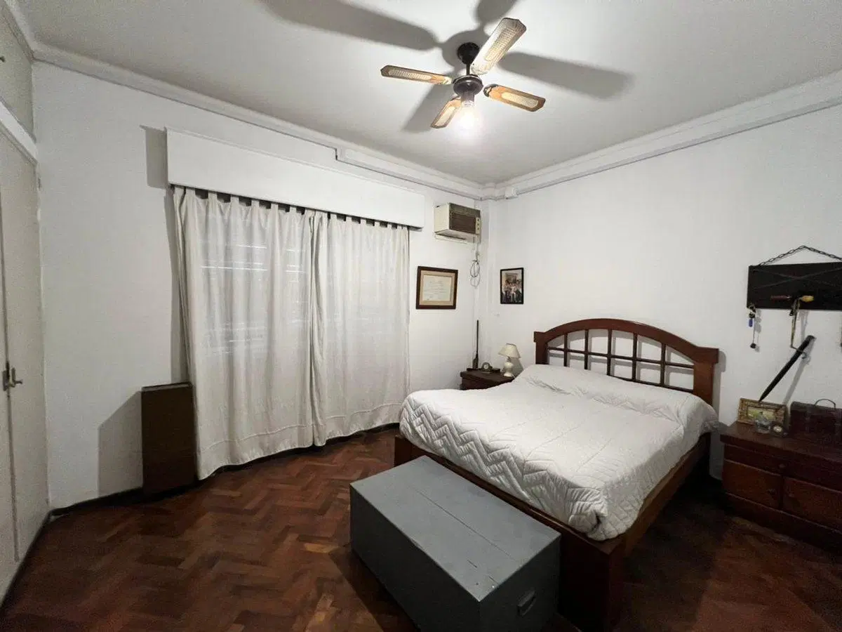 VENTA CASA Y 2 LOCALES COMERCIALES EN GODOY CRUZ 8