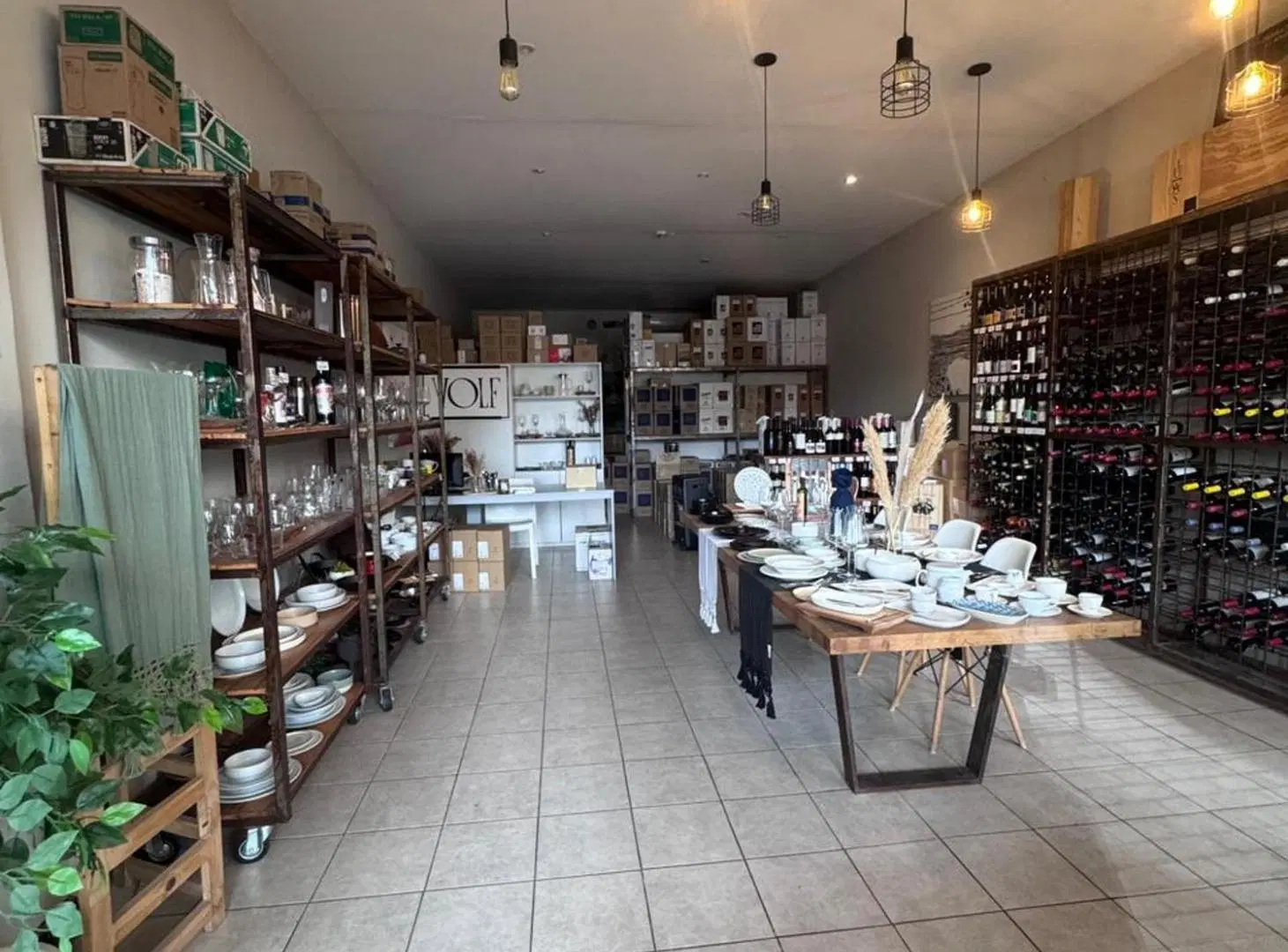 LOCAL COMERCIAL EN VENTA, CHACRAS DE CORIA 4