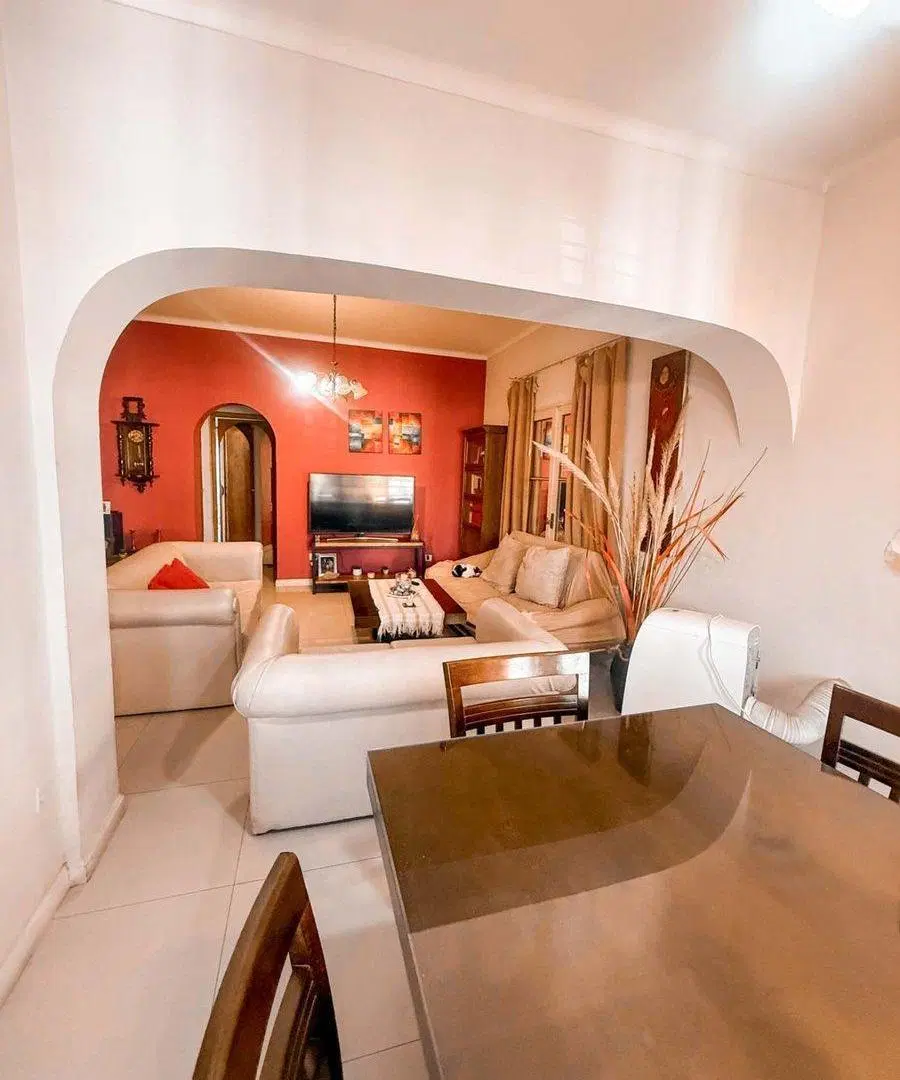 VENTA  CASA CIUDAD DE MENDOZA 4