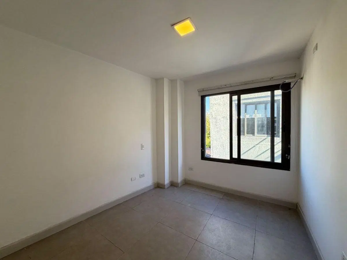 Dúplex En Venta 2 Dormitorios - Calle Beltrán 4