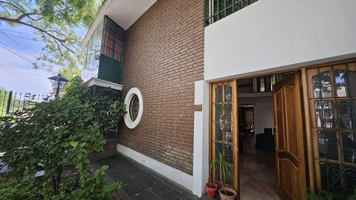 VENTA-PERMUTA CASA Bº BOMBAL 3 HAB. CIUDAD MENDOZA 5