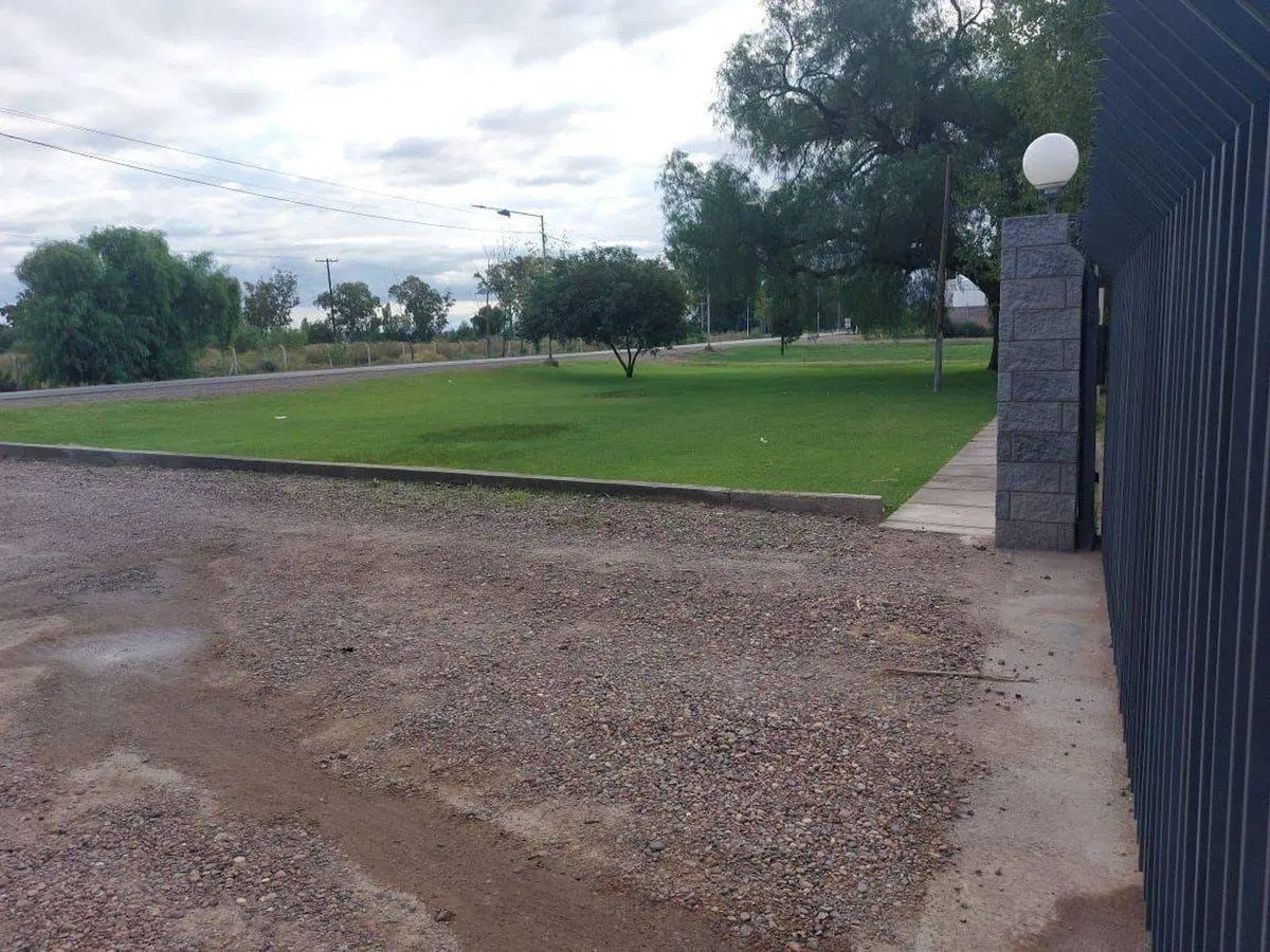 Venta Bodega Palmira Mendoza con equipamiento 2