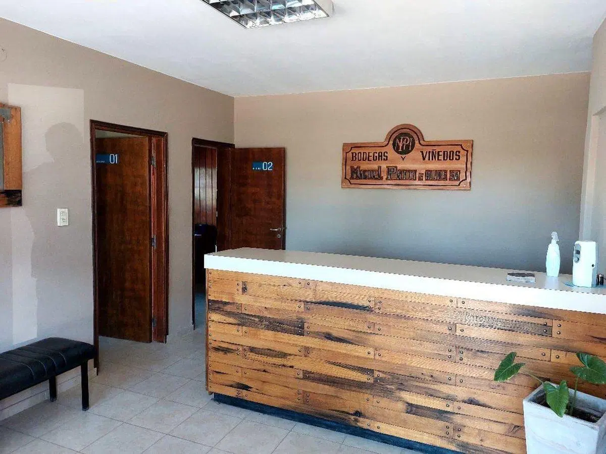 Venta Bodega Palmira Mendoza con equipamiento 3