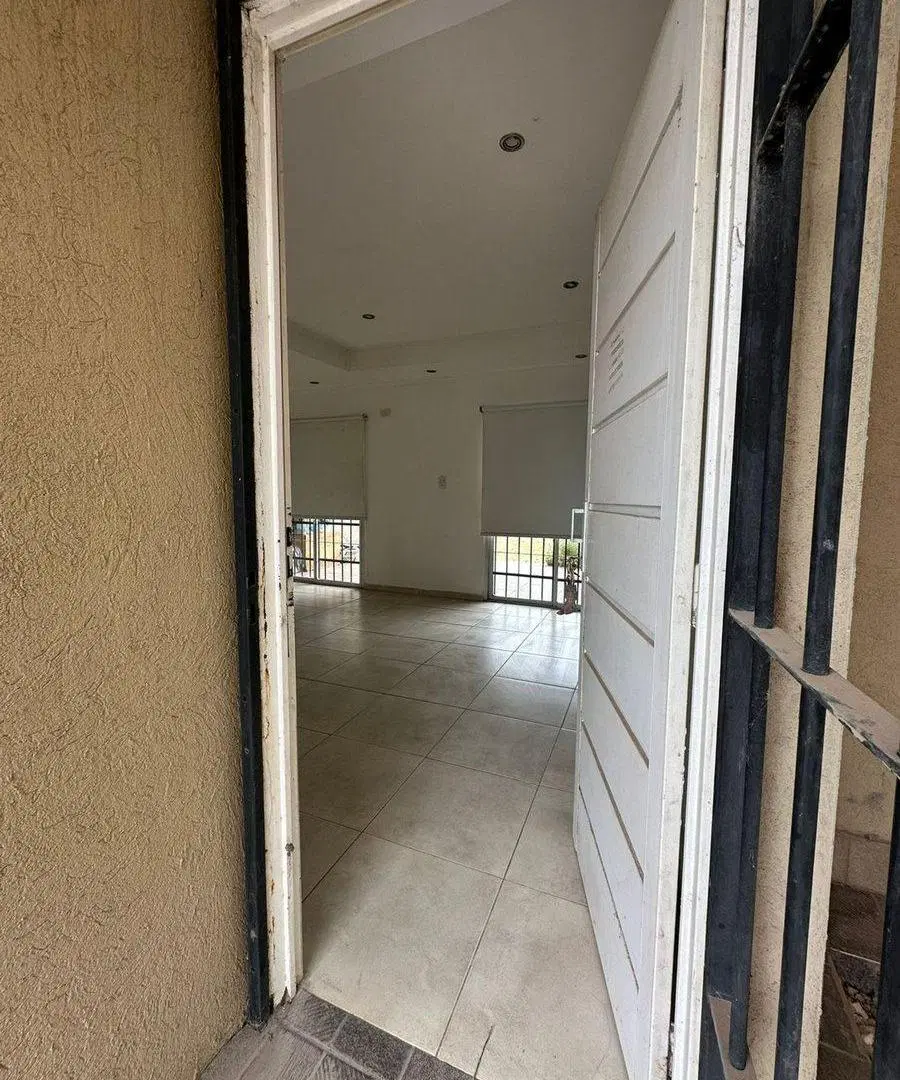 CASA EN VENTA BARRIO PRIVADO GUAYMALLEN 3