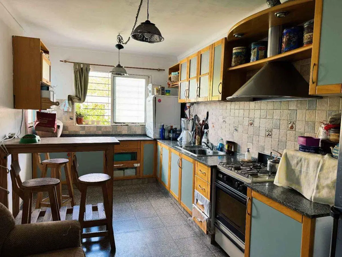 Venta Casa con Departamento Guaymallén 3