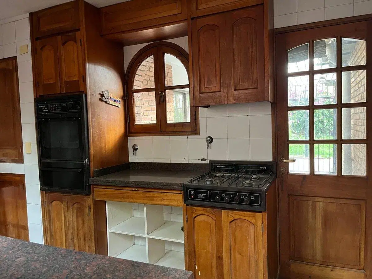 VENTA CASA EN QUINTA SECCIÓN, MENDOZA 3