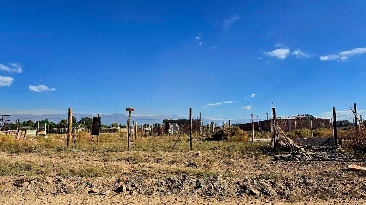 LOTE EN VENTA EN EL BORBOLLON 4