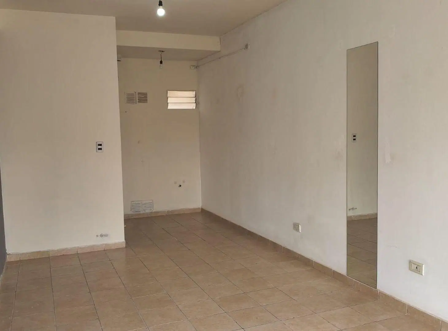 Alquiler Local Comercial Villanueva Guaymallen 2