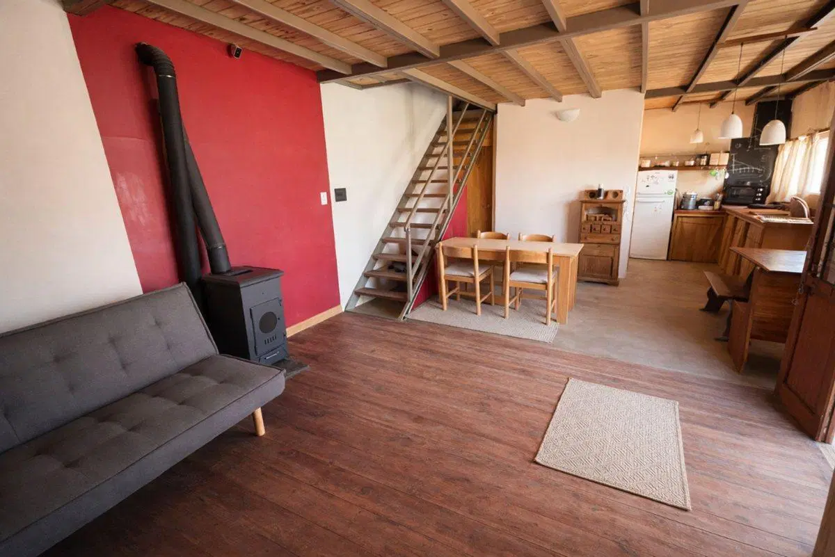 CASA EN VENTA FRENTE AL LAGO POTRERILLOS 3