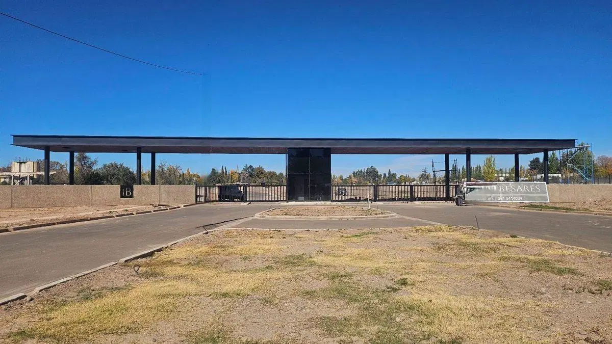 VENTA LOTE EN EXCLUSIVO B PRIVADO CHACRAS DE CORIA 3