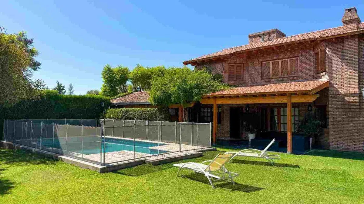 Casa en venta en Barrio Privado de Godoy Cruz 3