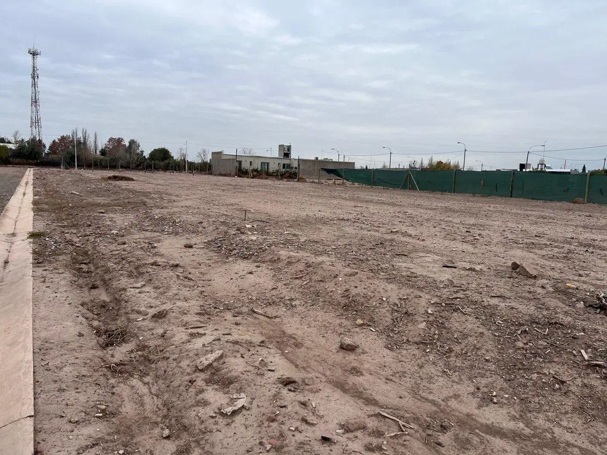VENTA LOTE 300M2 BARRIO PRIVADO MAIPU COQUIMBITO 3