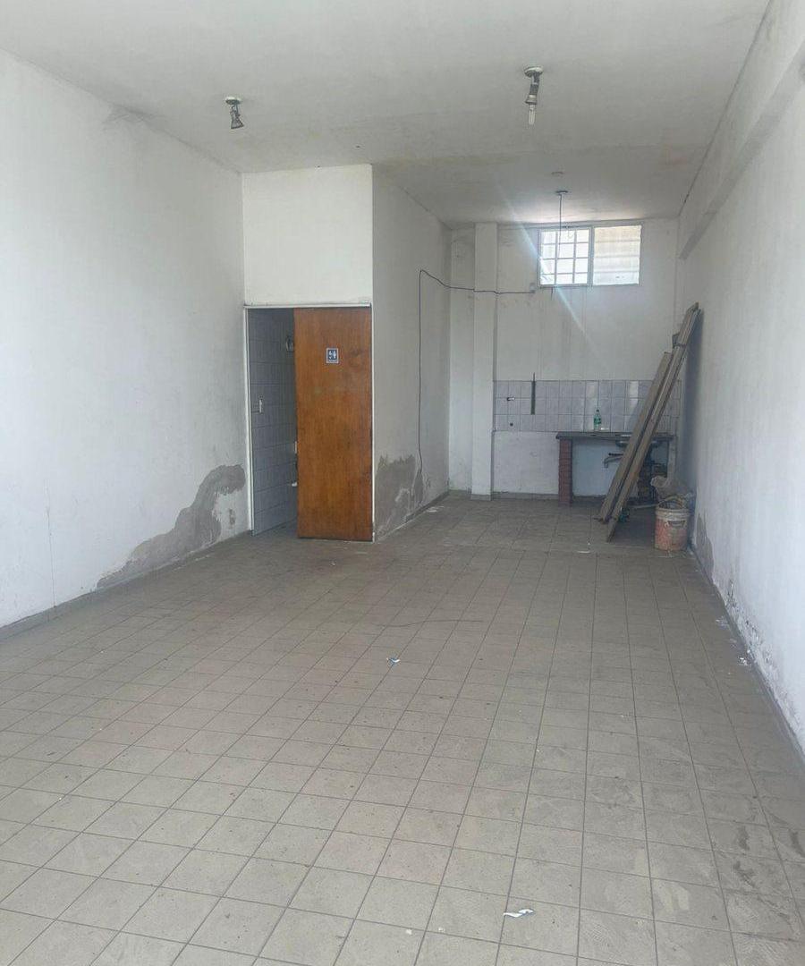 Foto de Local Comercial en venta en Barrio Santa Ana, imagen 5