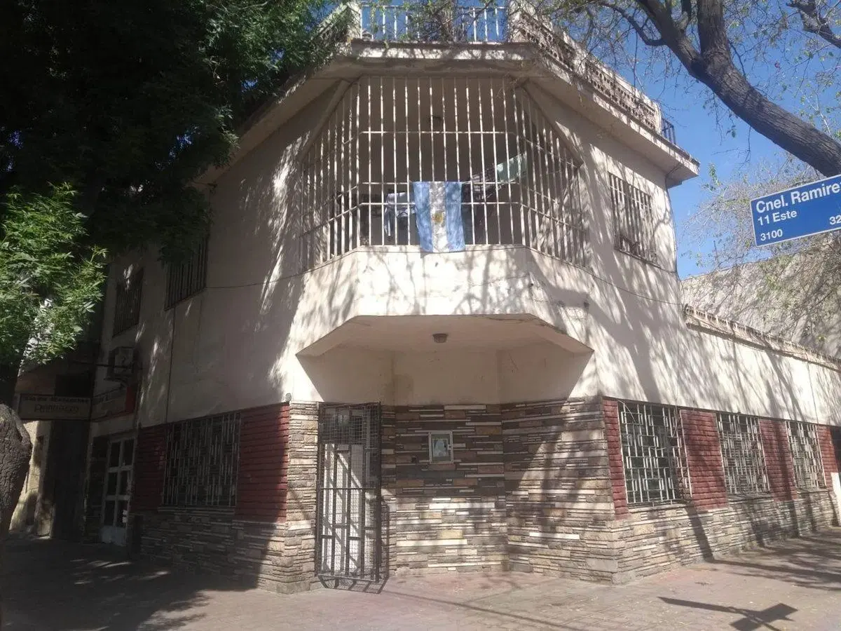 Venta casa esquina 4ta Sección Ciudad Mza 5