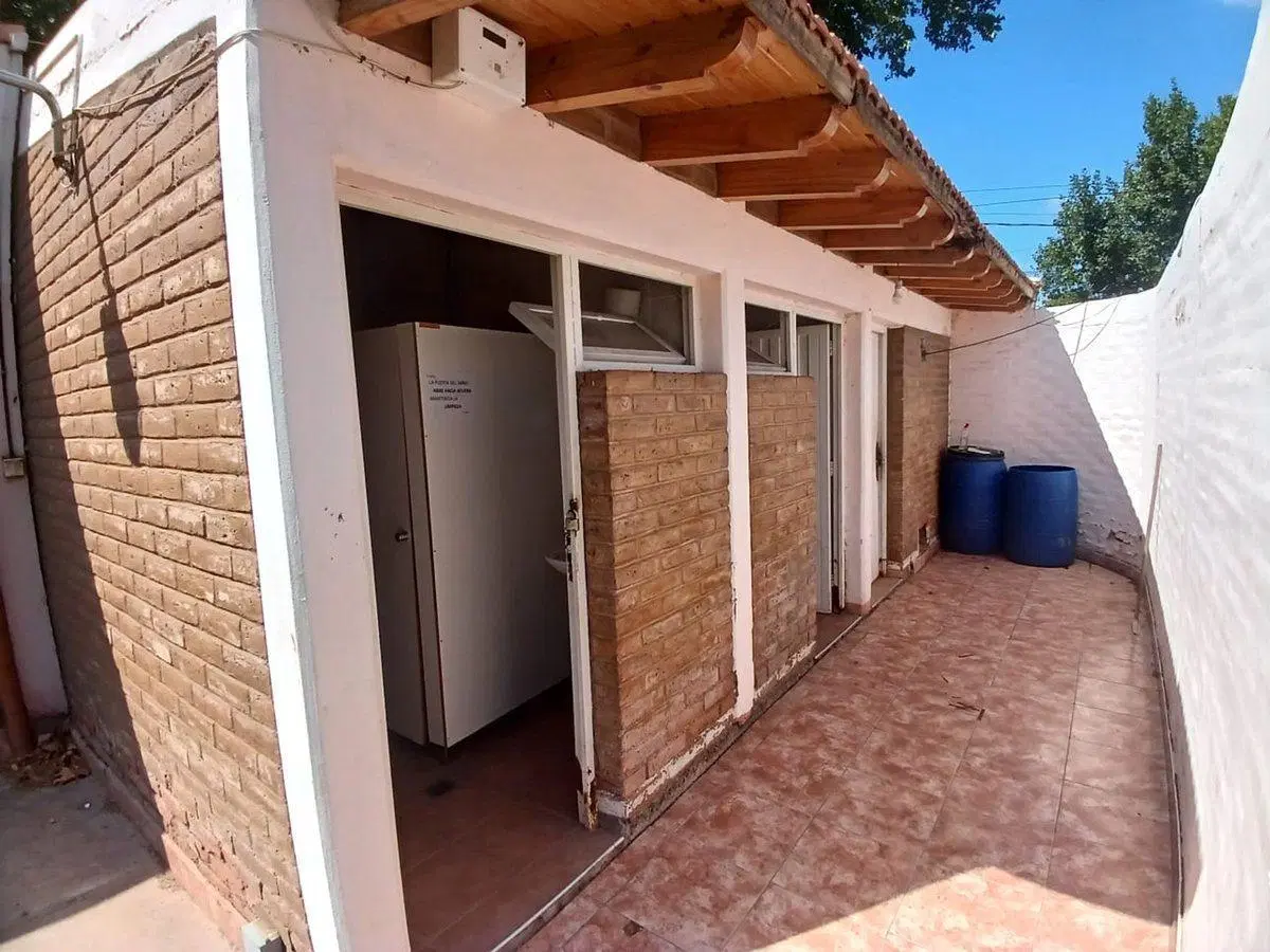 Venta Terreno 5200 m2 con mejoras Bermejo Gllen 5