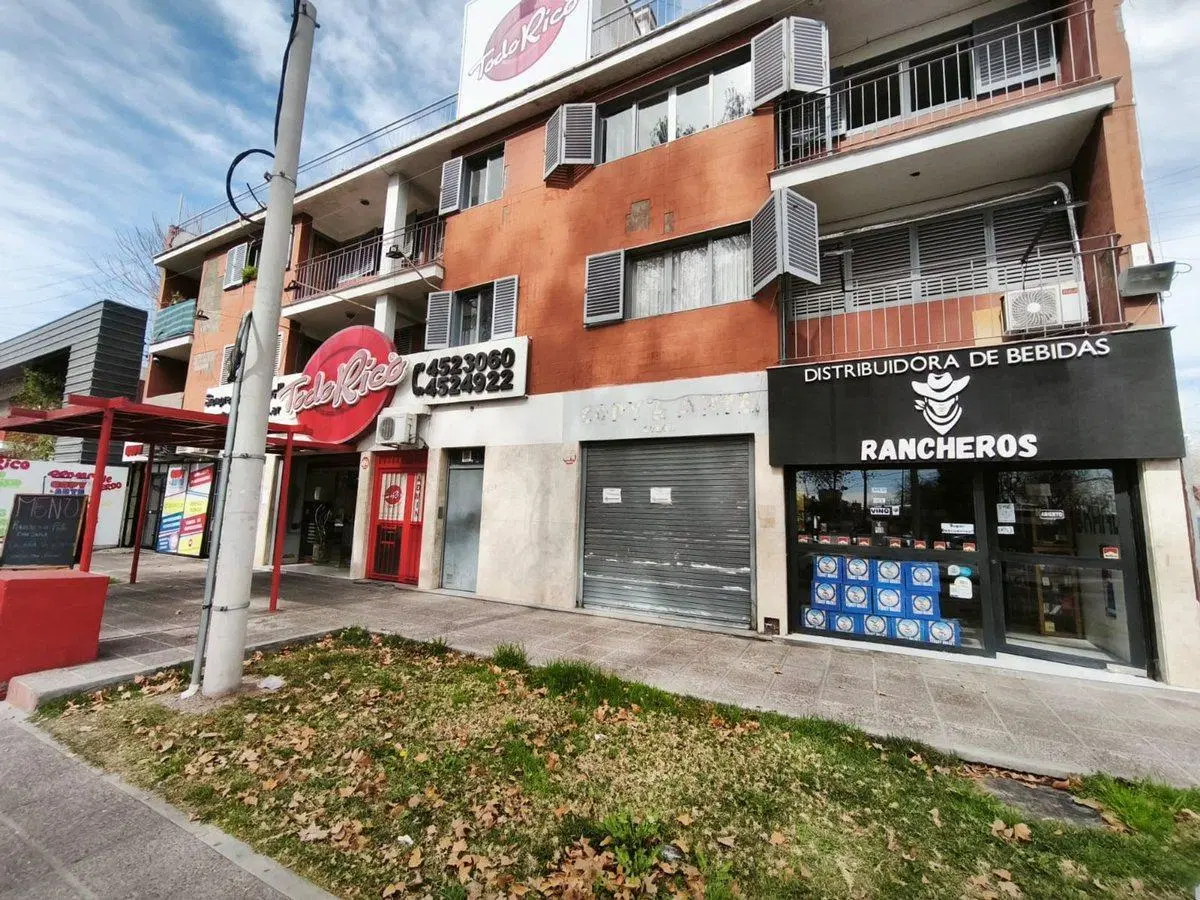 Alquilo Local comercial 5