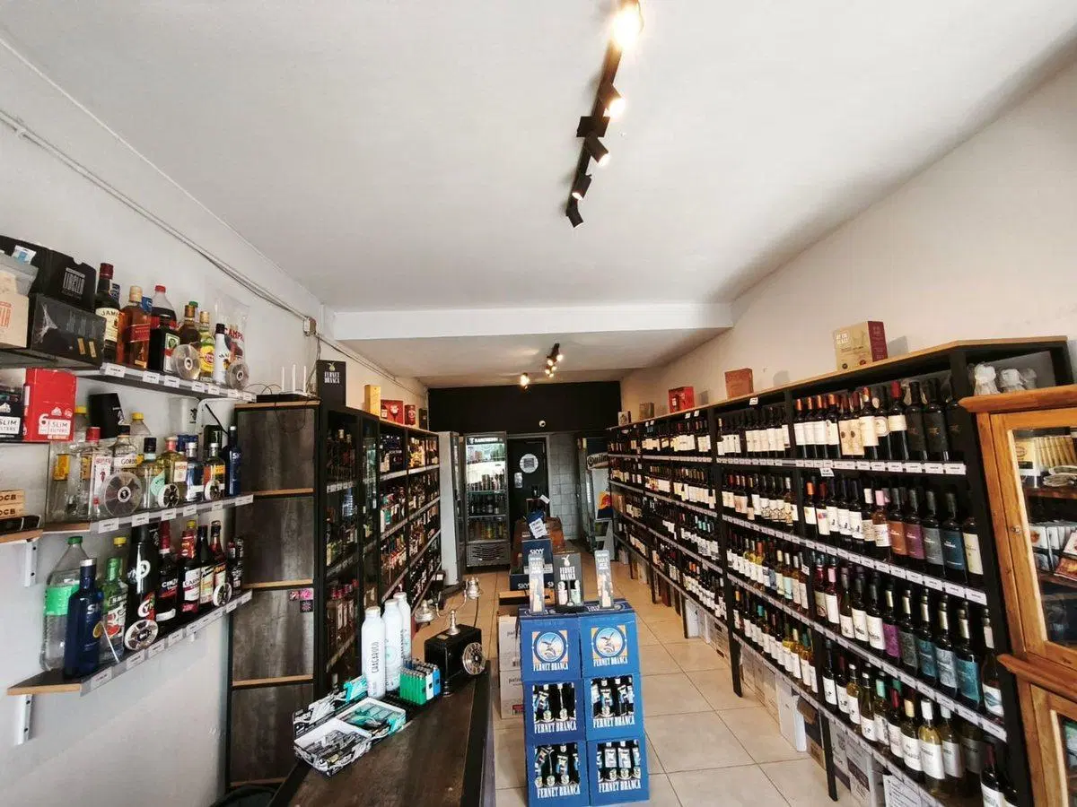 Alquilo Local comercial 4