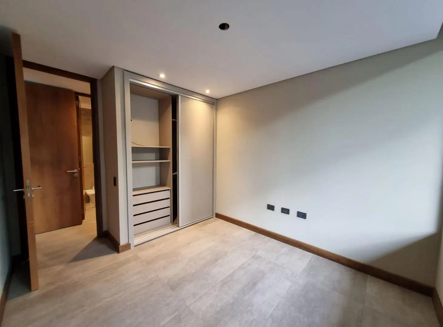 VENTA DEPARTAMENTO A ESTRENAR DE CATEGORIA DALVIAN 5
