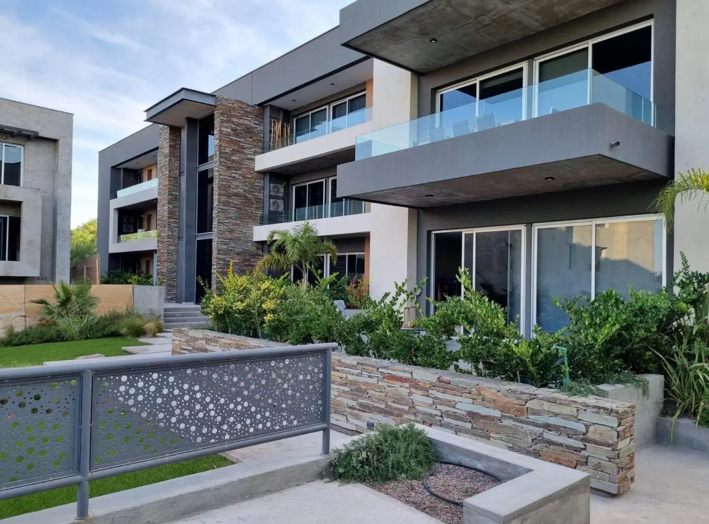 VENTA DEPARTAMENTO A ESTRENAR DE CATEGORIA DALVIAN 4
