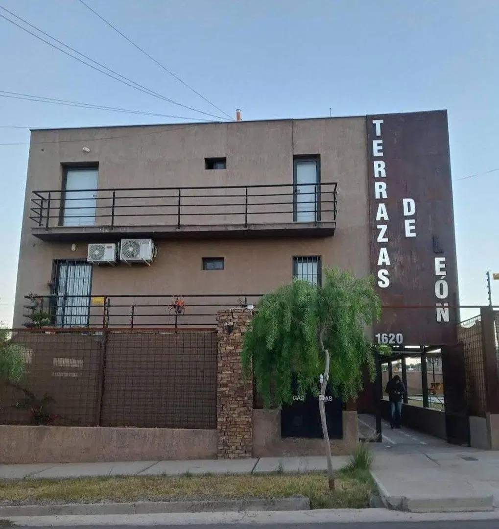 Venta Dpto Alto Mza, 2hab, 2 Baño, Cochera, pileta 4