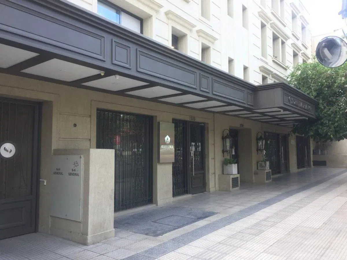 Venta departamento Categoría en torre Laureana 4