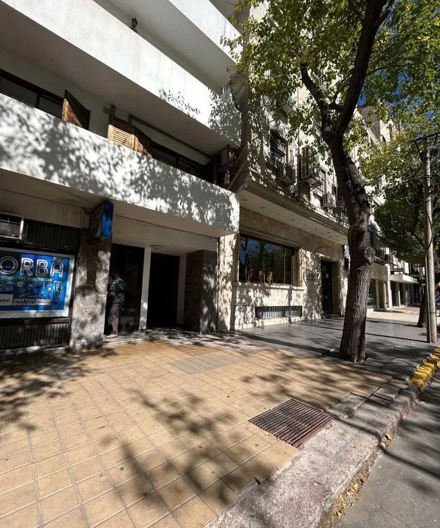 VENTA DEPARTAMENTO 2 DORMITORIOS 2 BAÑOS MENDOZA 4