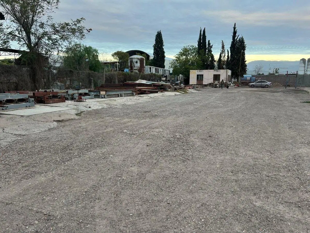 venta de terreno a mts de rodriguez peña 2