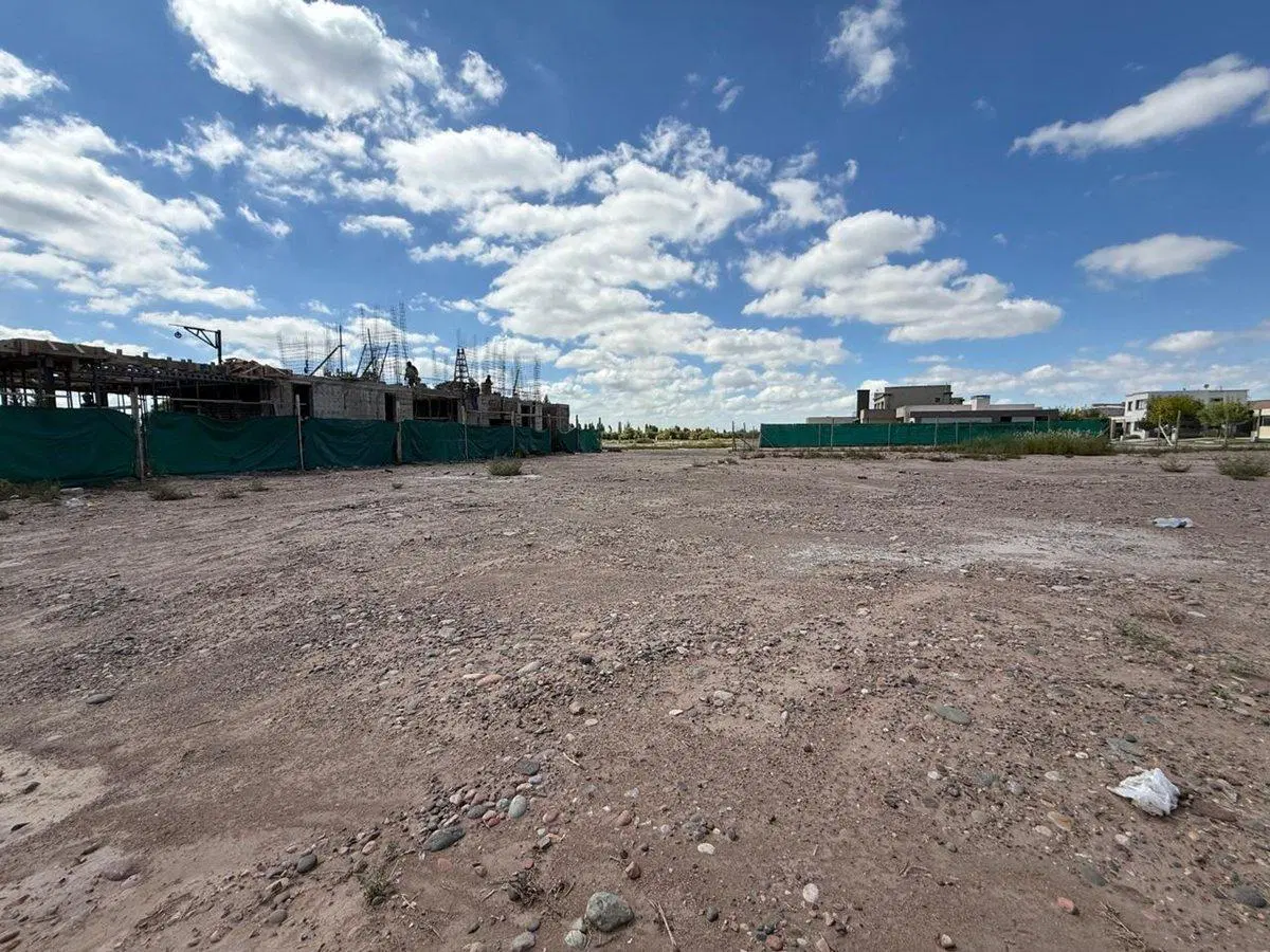 Terreno en Venta B° Portillo de Terrada Mendoza 2
