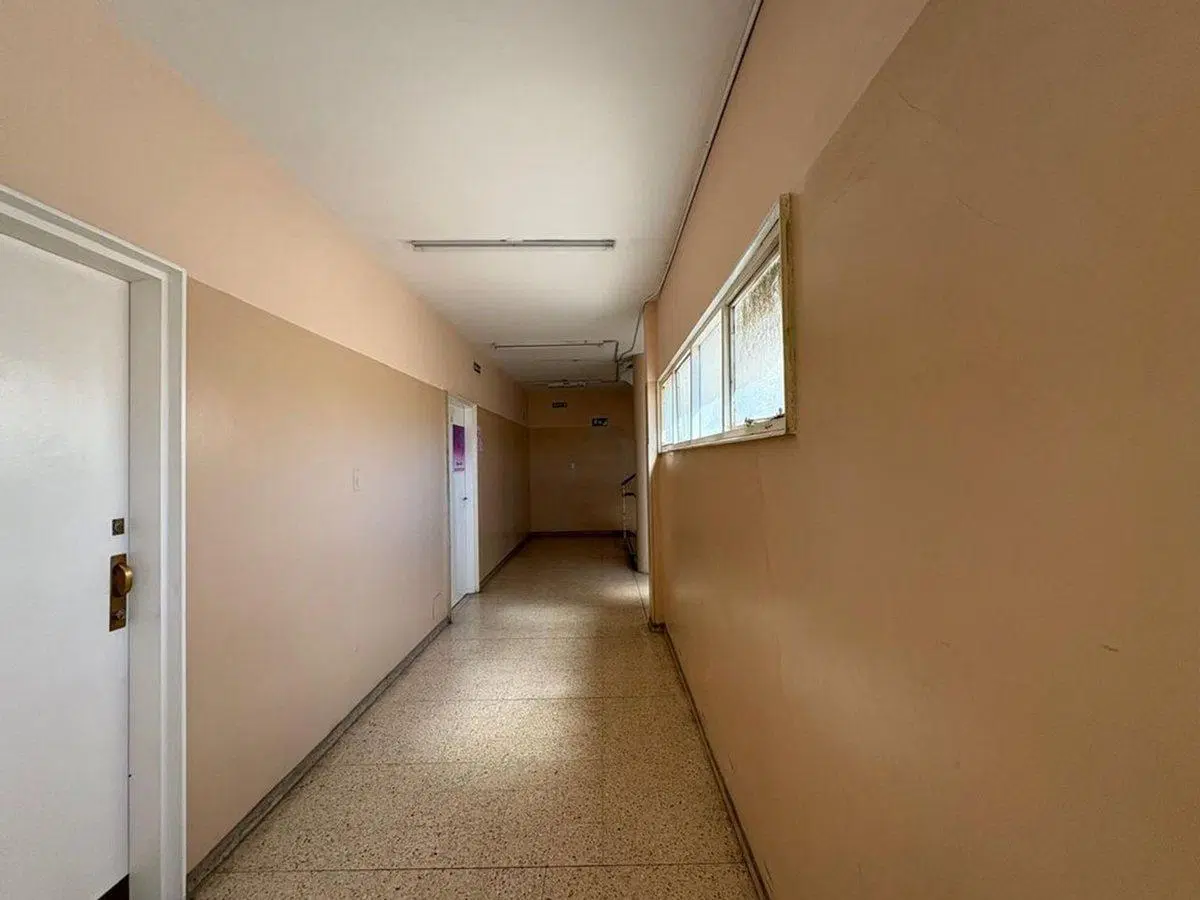 OFICINA EN VENTA CALLE SAN MARTIN, MENDOZA 3