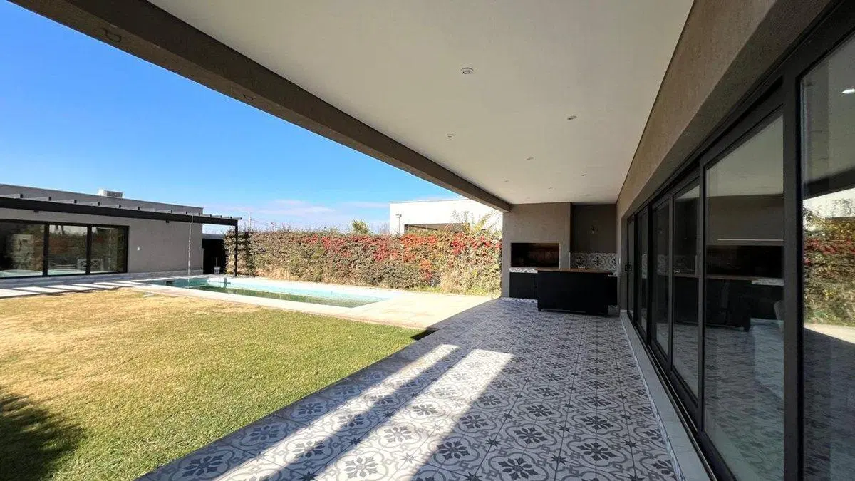 Casa en venta Pinar del Sol I, Maipú con pileta 4